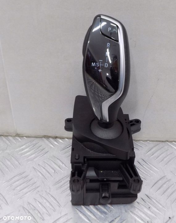 BMW G30 G31 LEWAREK DZWIGNIA ZMIANY BIEGÓW 6825612 - 2