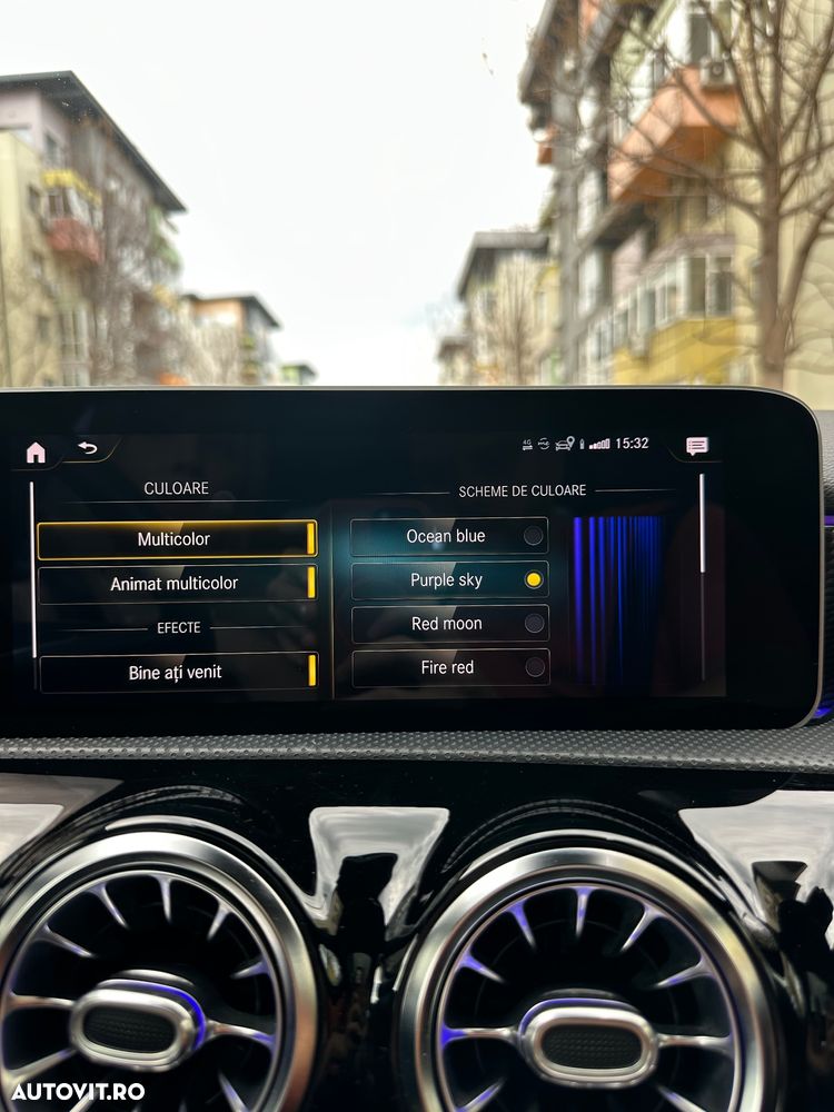 Mercedes-Benz A 180 d Sedan 7G-DCT - 11