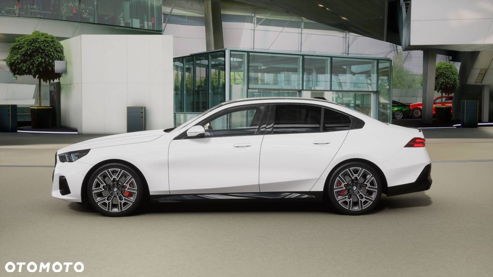 BMW Seria 5 520d xDrive mHEV M Sport - 3