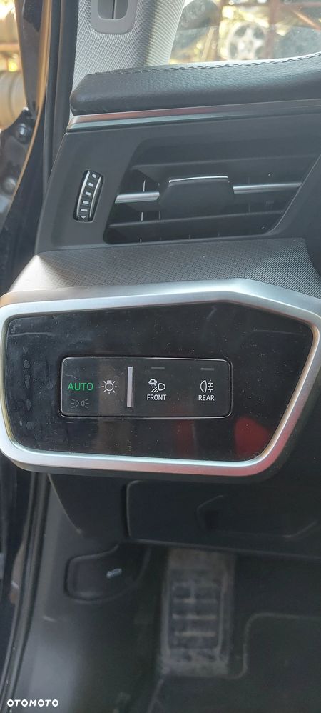 Audi A6 Avant 40 TDI quattro S tronic - 26