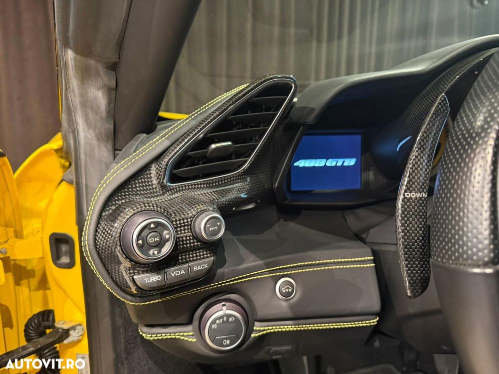 Ferrari 488 GTB - 17