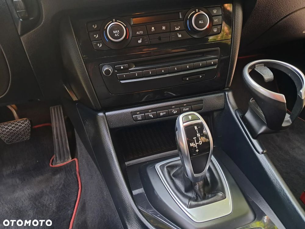 BMW X1 xDrive18d Sport Line - 20