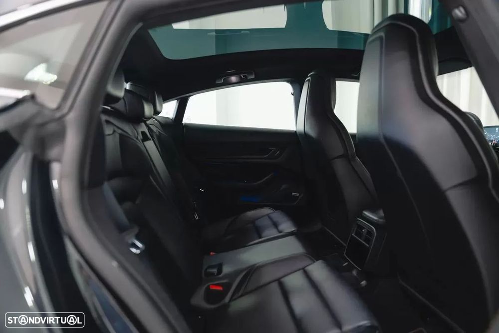Porsche Taycan 4S - 45