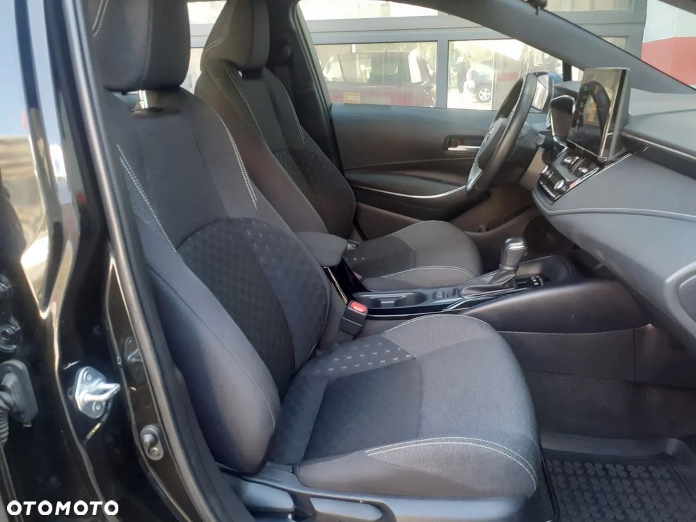 Toyota Corolla - 21