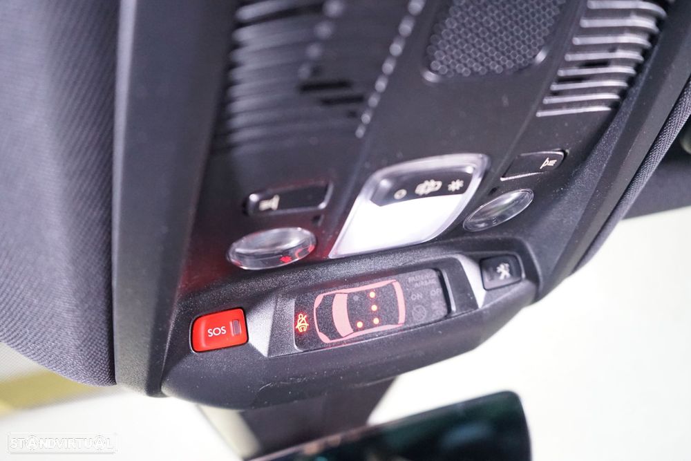 Peugeot 3008 1.2 PureTech GT EAT8 - 42