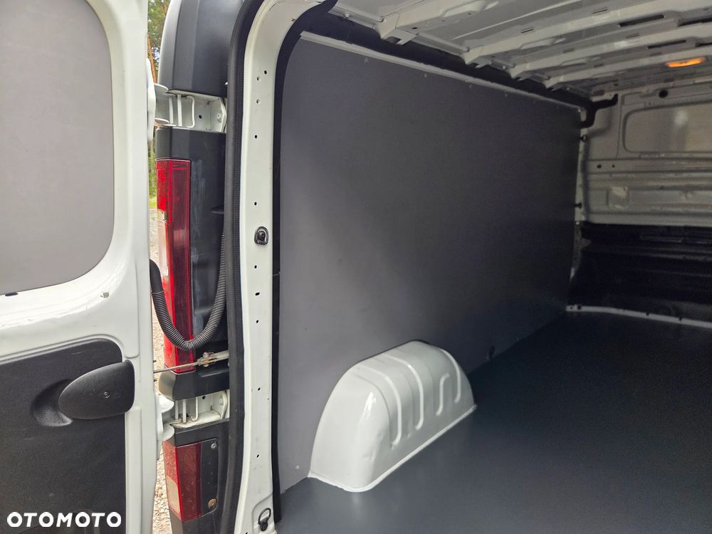 Opel Vivaro piękny Max długi - 14