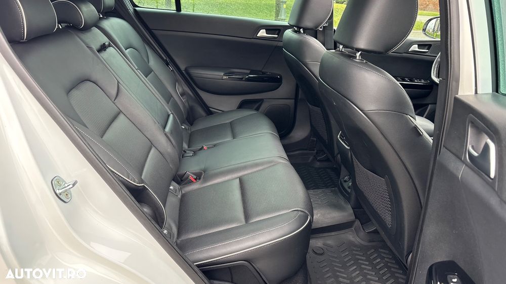 Kia Sportage 1.6 T-GDI AWD DCT GT LINE - 16