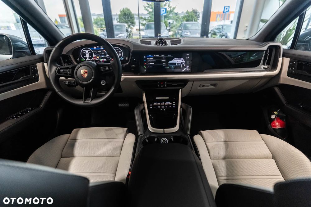 Porsche Cayenne E-Hybrid PHEV Black Edition - 10