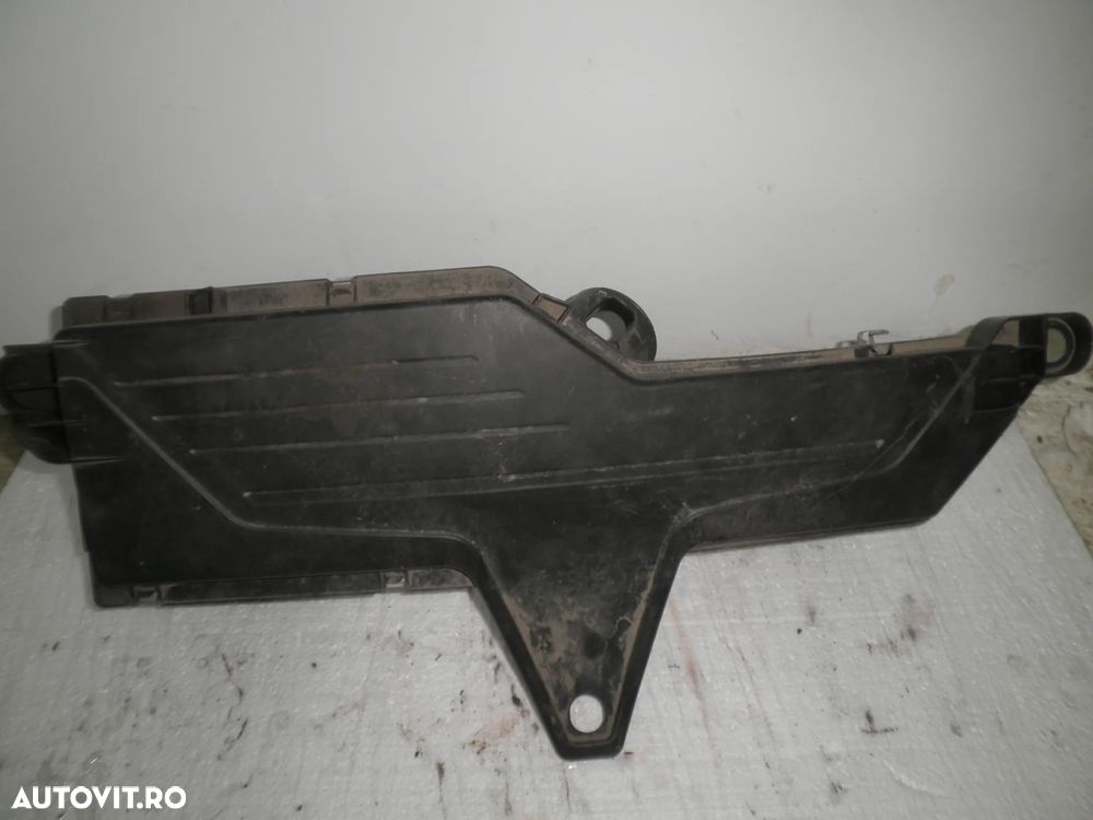 Carcasa filtru aer BMW Seria 3 F30 F31 2.0 d 70518554 - 1