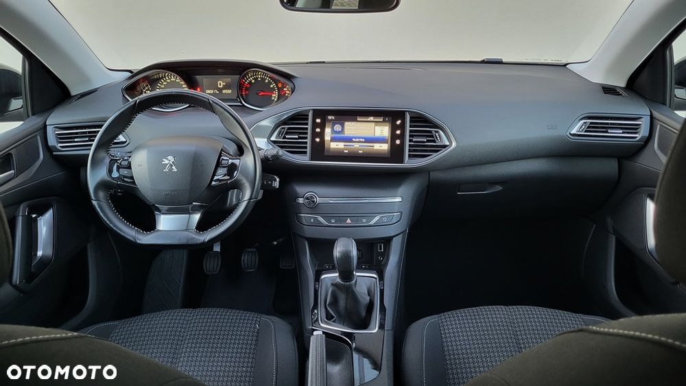 Peugeot 308 1.2 PureTech Business Line S&S - 8
