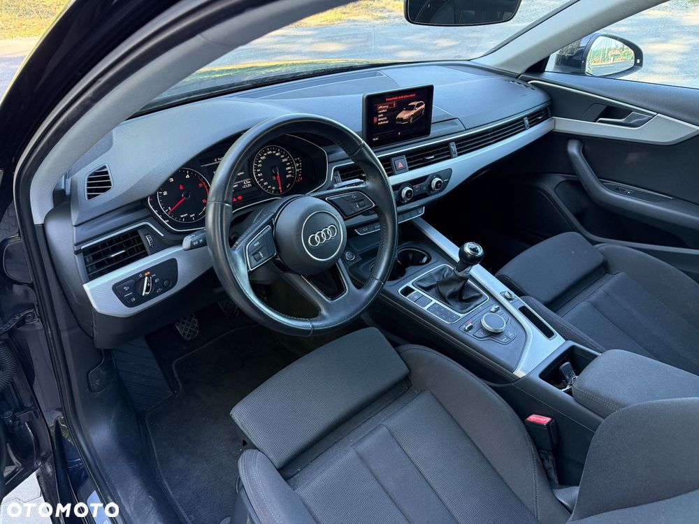 Audi A4 Avant - 10