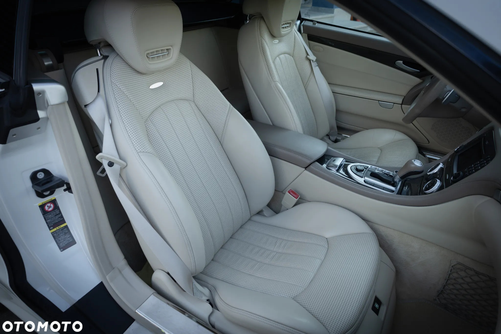 Mercedes-Benz SL 63 AMG - 19