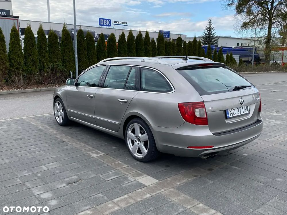 Skoda Superb 2.0 TDI Comfort - 4