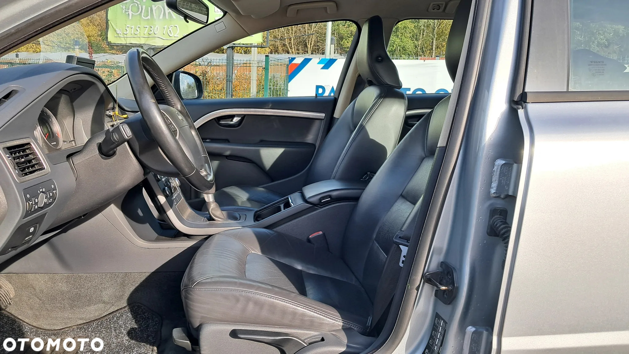 Volvo V70 2.0 Momentum - 11