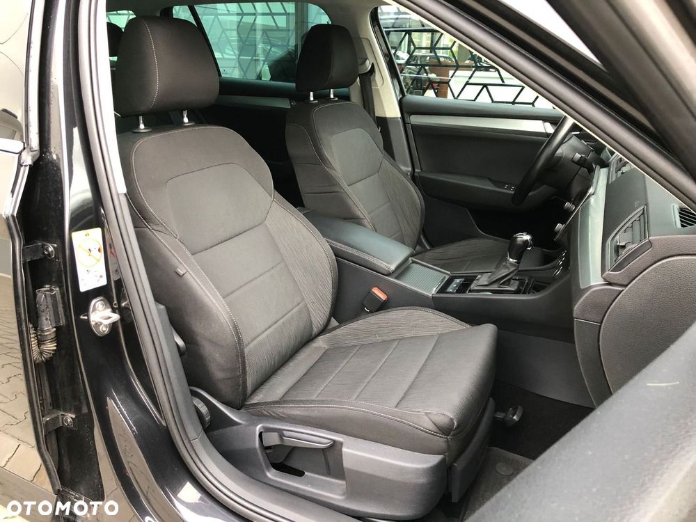 Skoda Superb 2.0 TDI Ambition DSG - 21