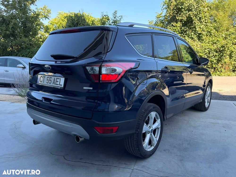 Ford Kuga 1.5 EcoBoost 4WD Aut. Trend - 4