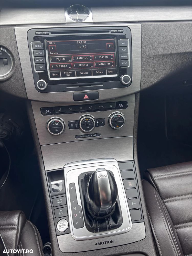 Volkswagen Passat Variant 2.0 TDI DSG BlueMotion Technology Exclusive - 21