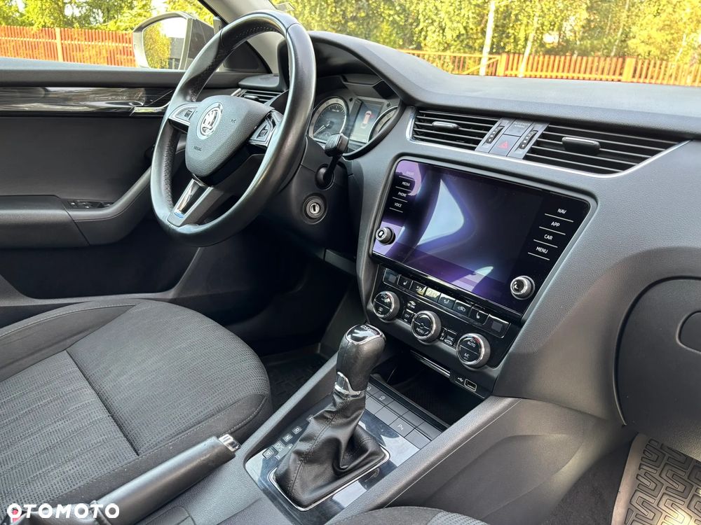 Skoda Octavia 1.5 TSI ACT Style DSG - 29