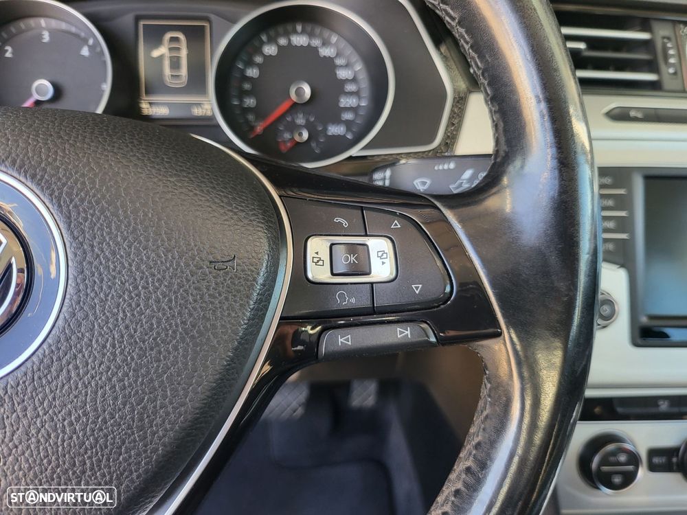 VW Passat - 15