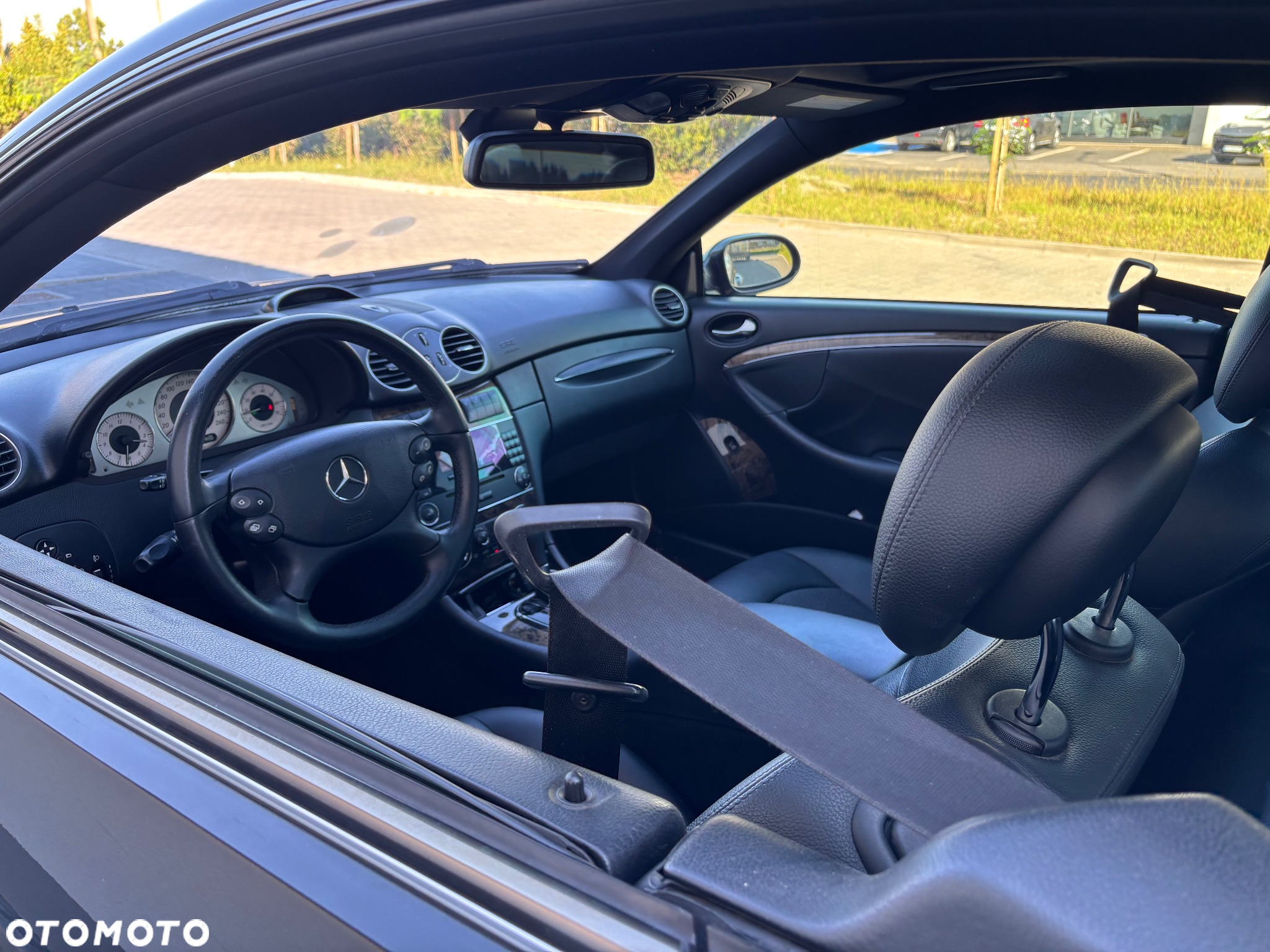 Mercedes-Benz CLK - 25