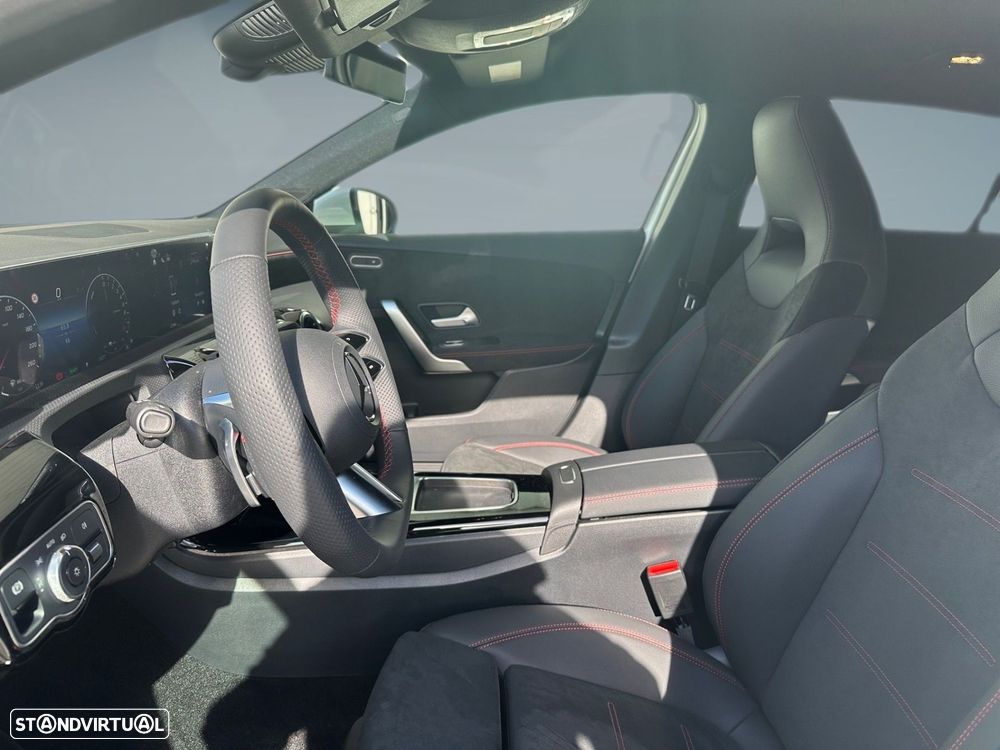 Mercedes-Benz A 250 e - 14