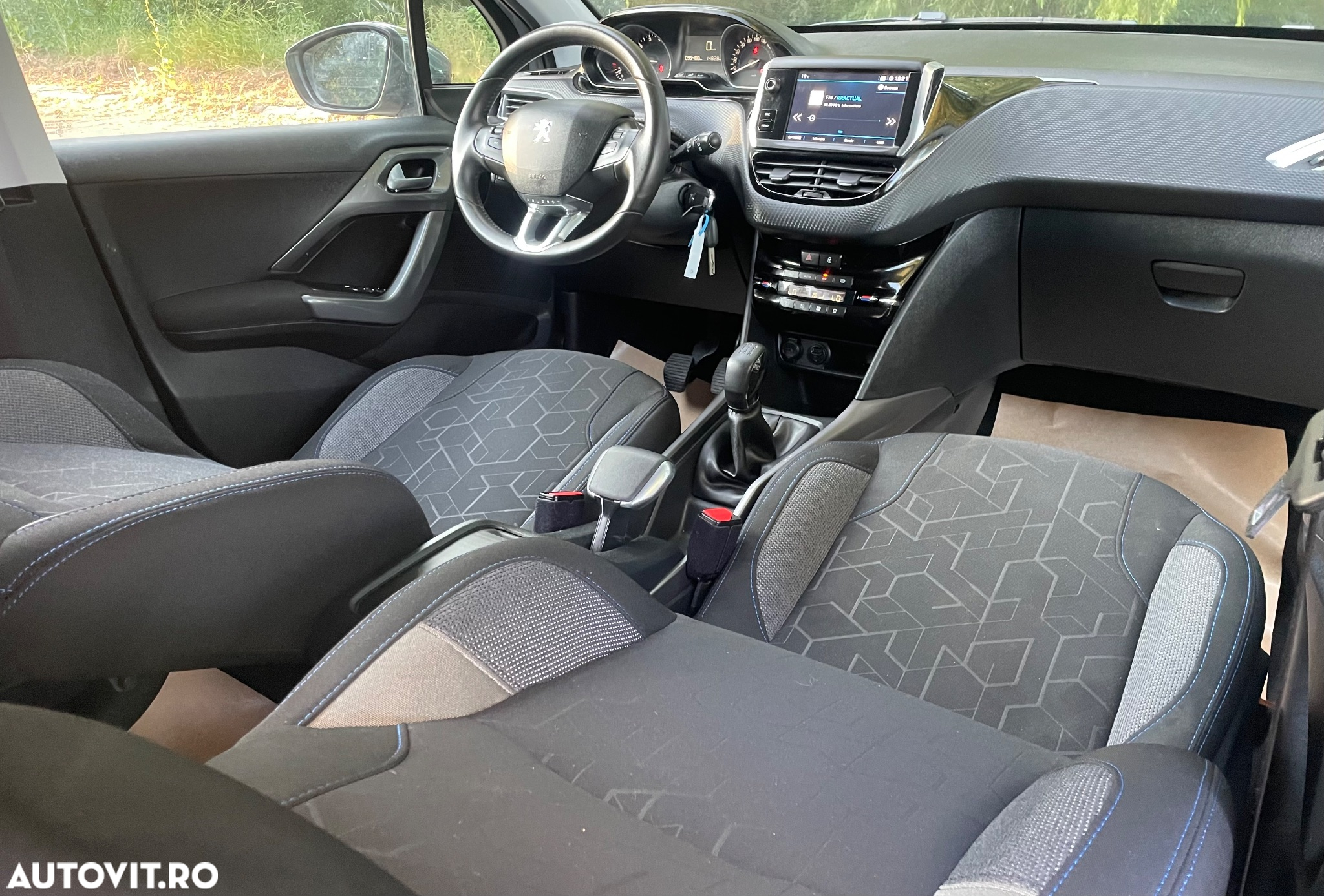 Peugeot 2008 PureTech 100 Stop&Start Allure Pack - 7