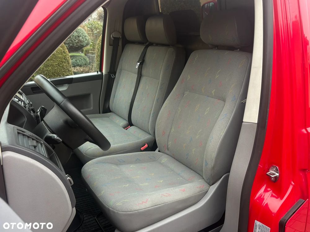 Volkswagen Transporter T5 - 10