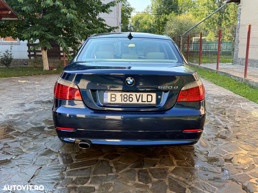BMW Seria 5 520d Aut. Edition Exclusive - 4