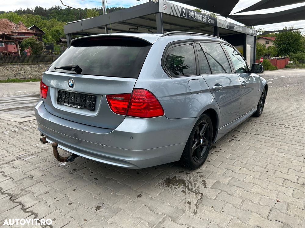 BMW Seria 3 318d DPF Aut. - 4