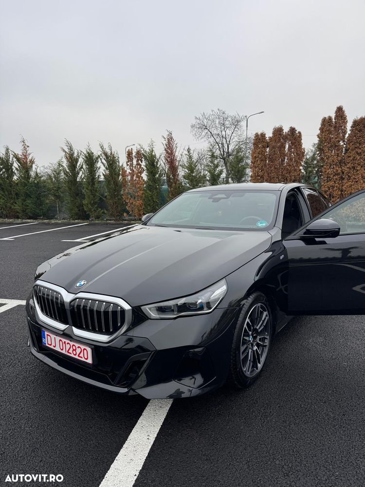 BMW Seria 5 520i AT MHEV - 1