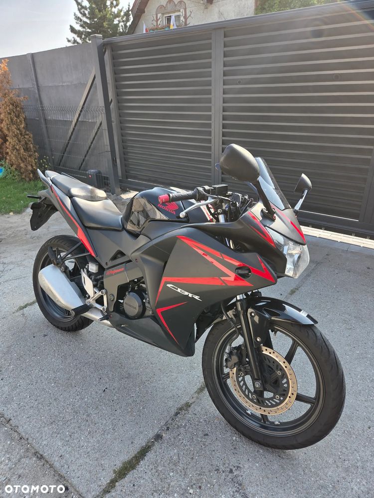 Honda CBR - 1