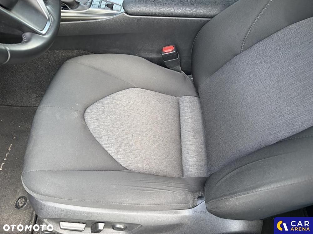 Toyota Camry - 13