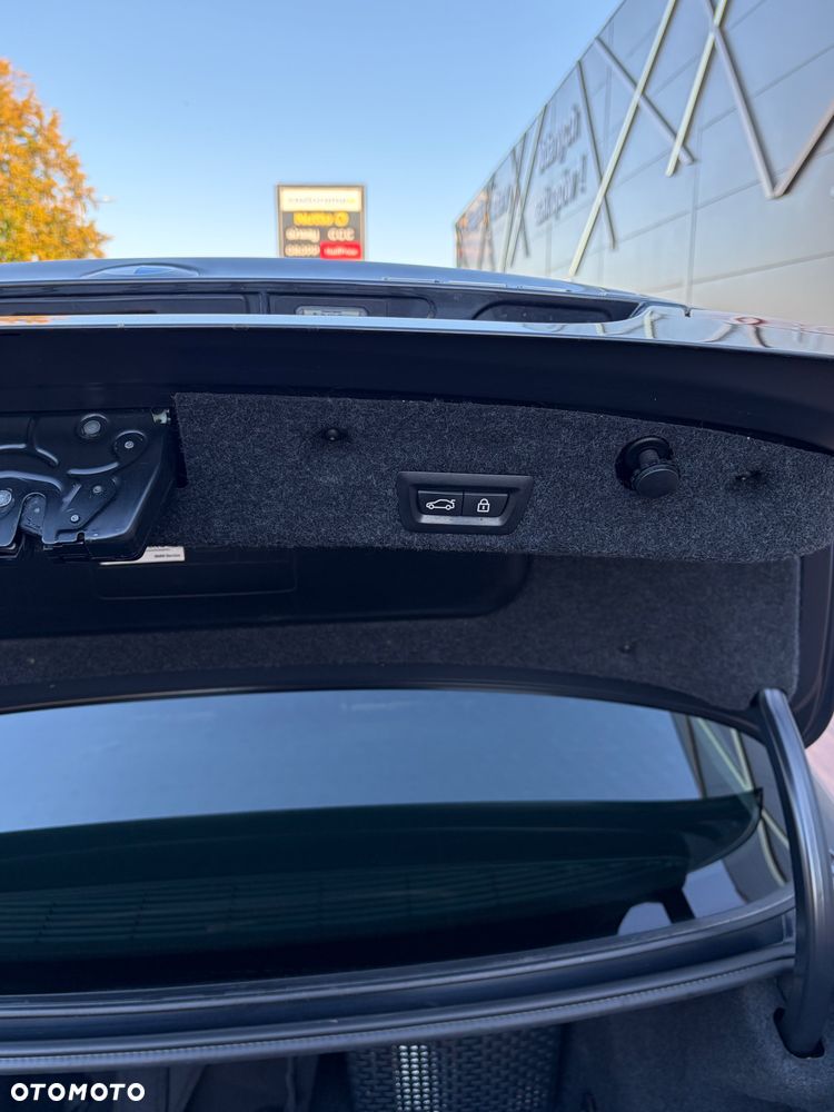 BMW Seria 5 520d xDrive Luxury Line - 18