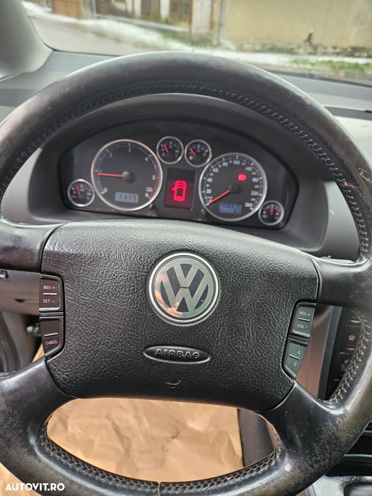 Volkswagen Sharan 1.9 TDI 4Motion Exclusive Edition - 13