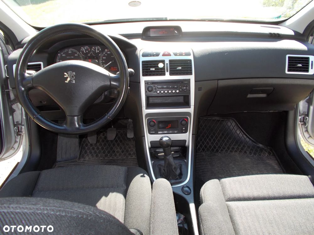 Peugeot 307 1.6 HDi - 12