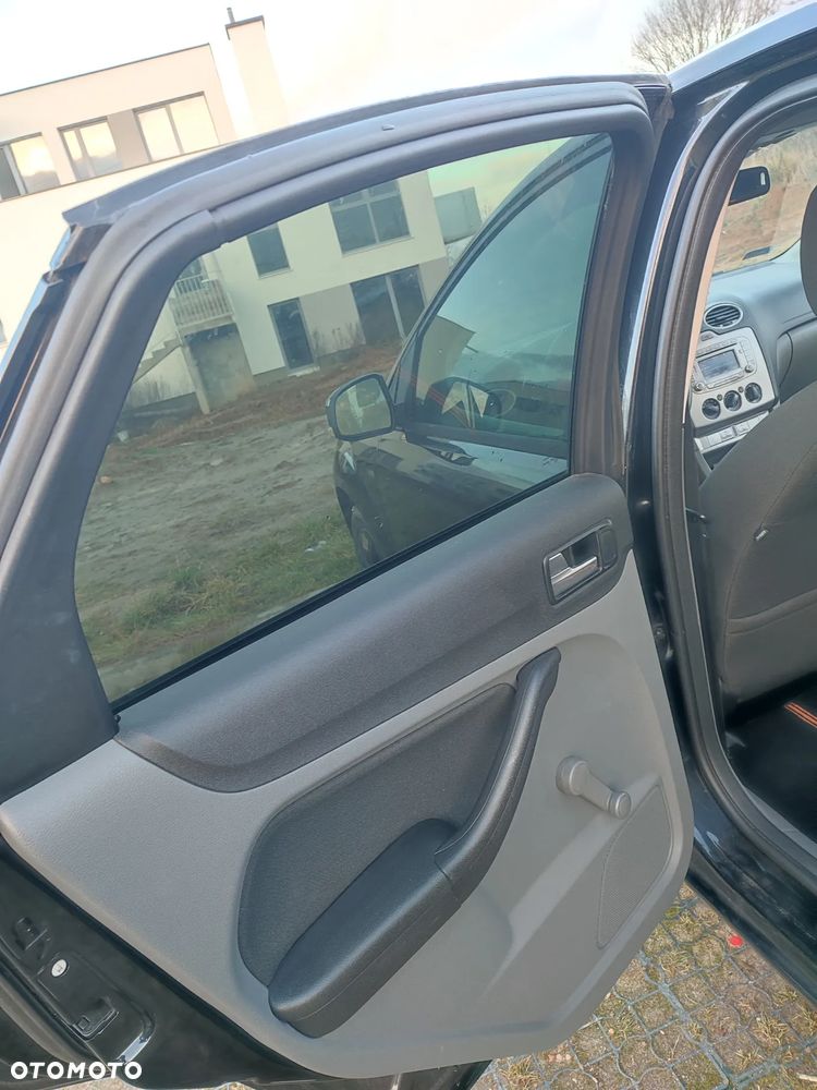 Ford Focus 1.6 Trend EU5 - 25