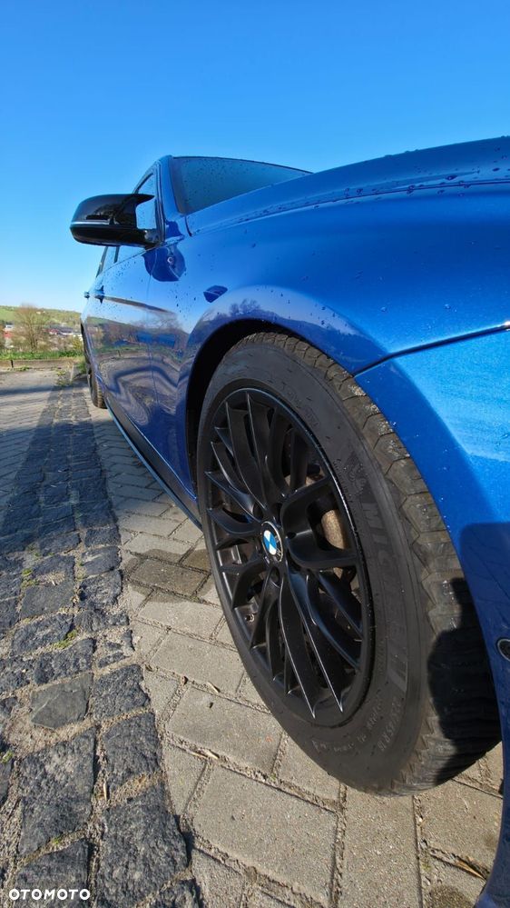 BMW Seria 3 335i xDrive Sport-Aut Sport Line - 11