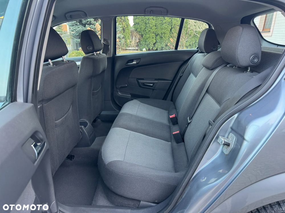 Opel Astra 1.6 Edition - 32