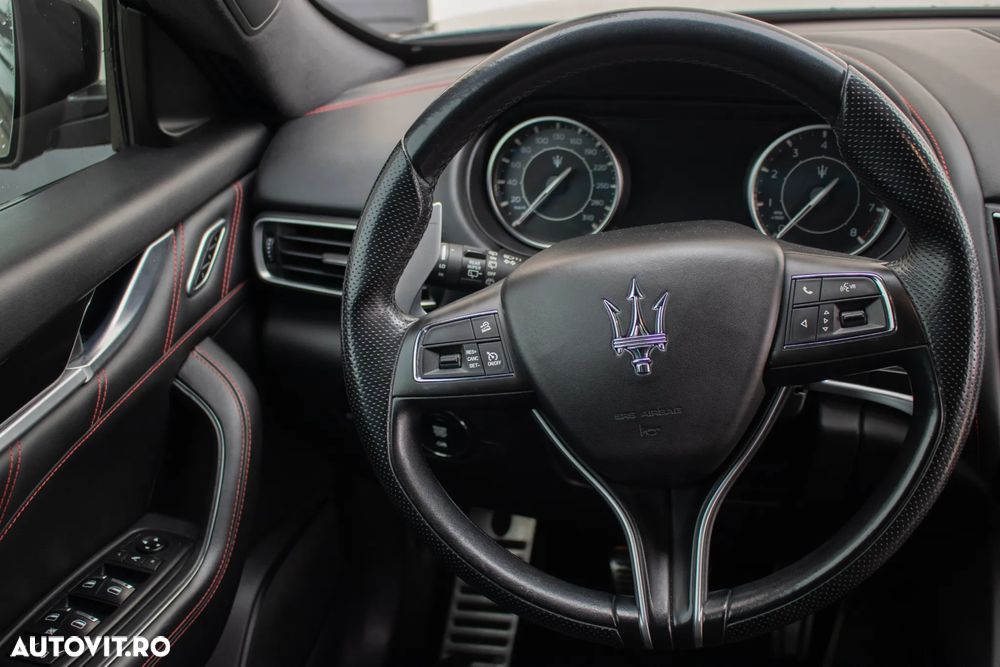 Maserati Levante - 11