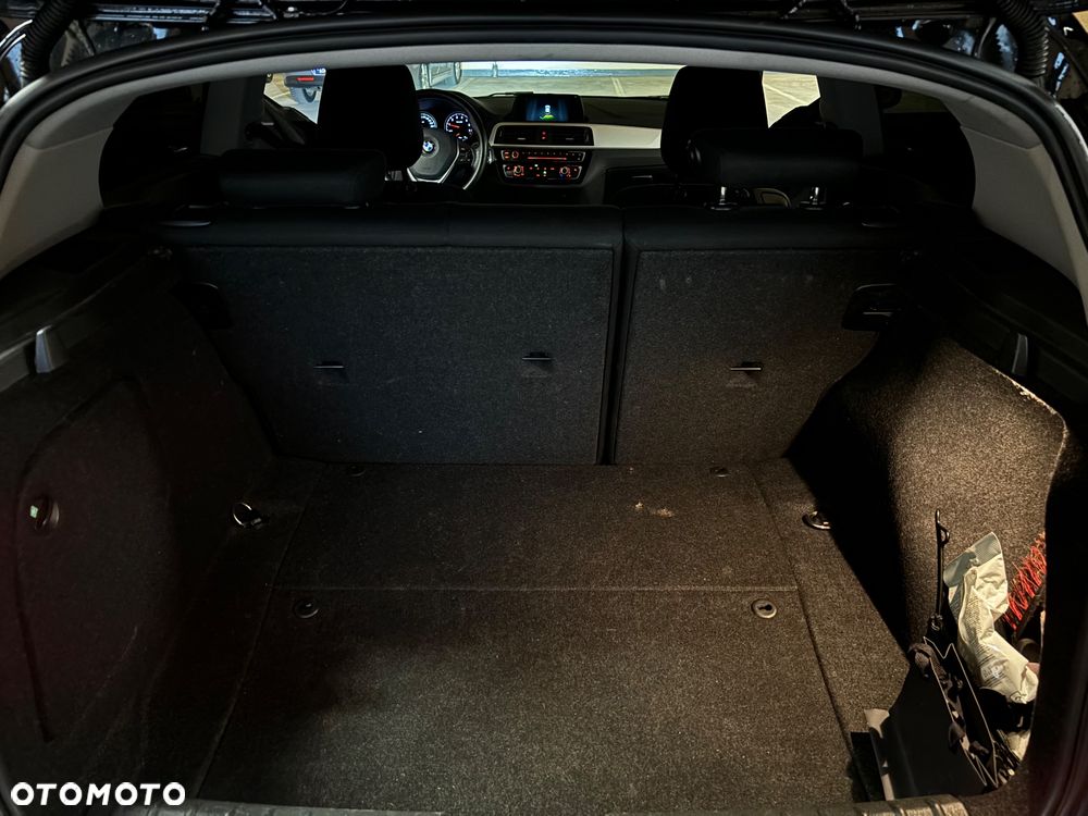 BMW Seria 1 118i - 12