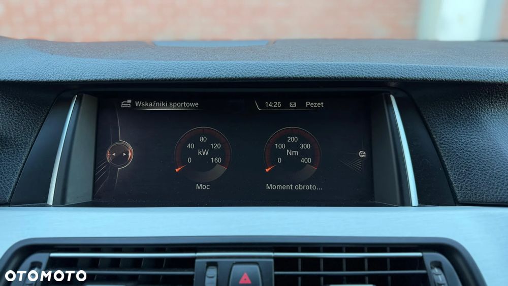 BMW Seria 5 520d xDrive Luxury Line - 32