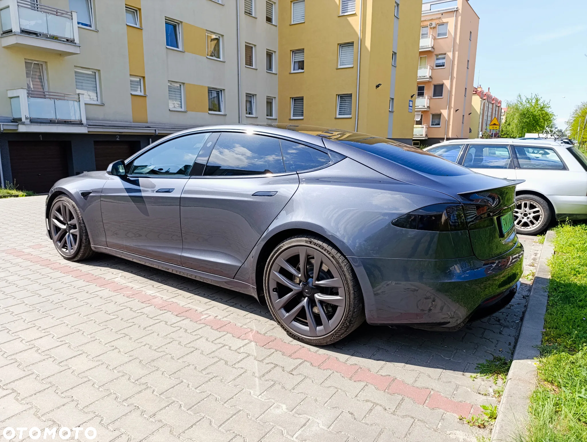 Tesla Model S Plaid - 9