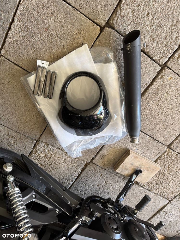 Harley-Davidson Street XG 750 - 12