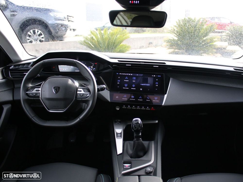 Peugeot 308 1.2 PureTech Allure - 4