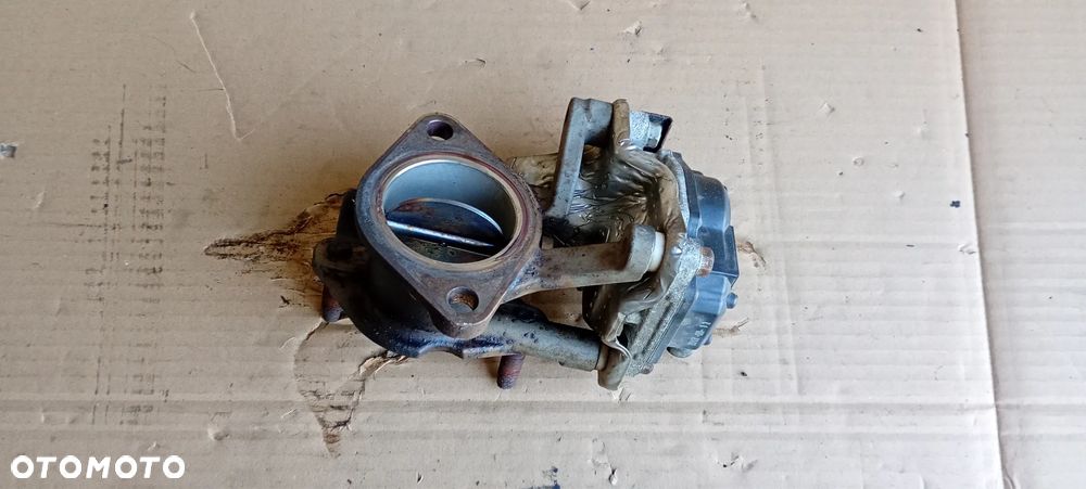 Przepustnica tłumika wydechu Hyundai ix35 28462-2F740 - 1