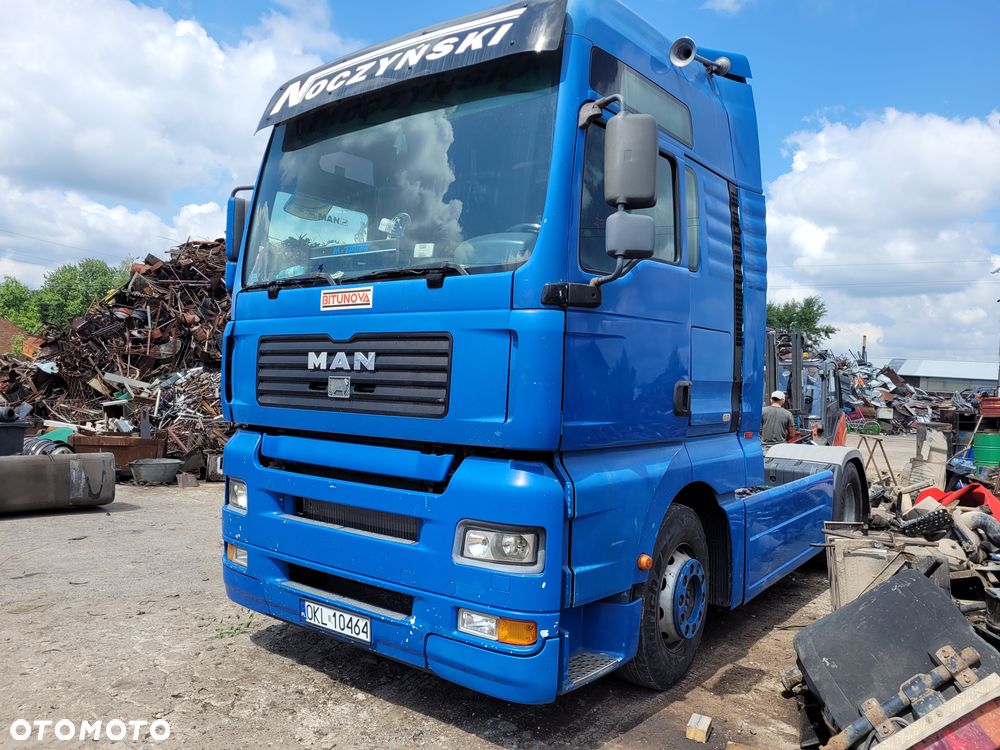 Kabina na części szyba owiewka drzwi Man TGA - 2