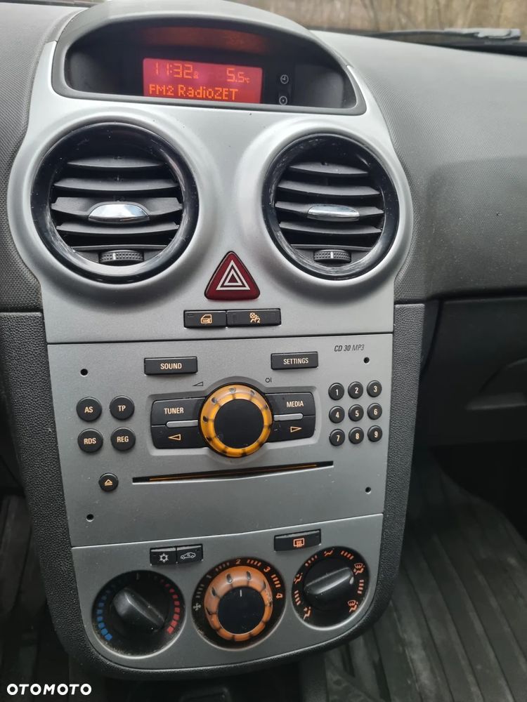 Opel Corsa - 13