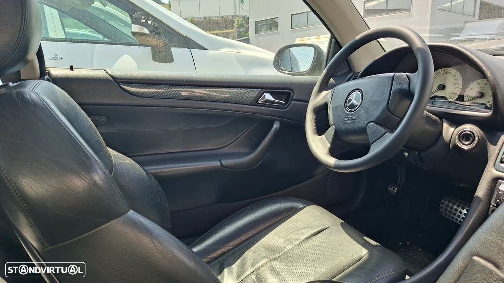 Mercedes-Benz CLK 230 - 12