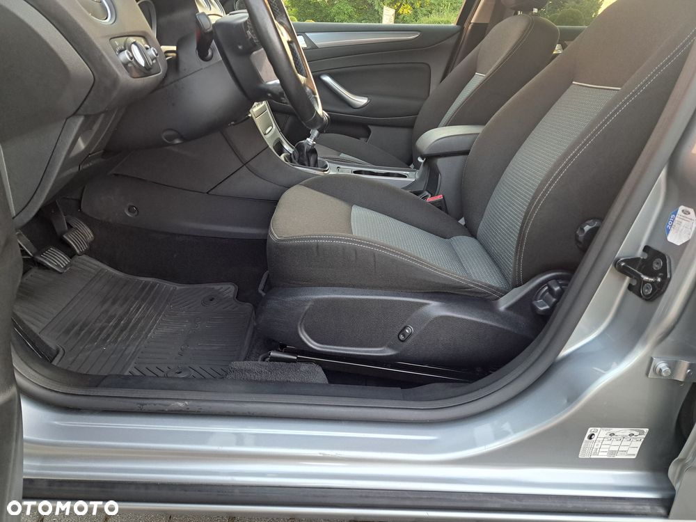 Ford Mondeo 2.0 TDCi Champions Edition - 20