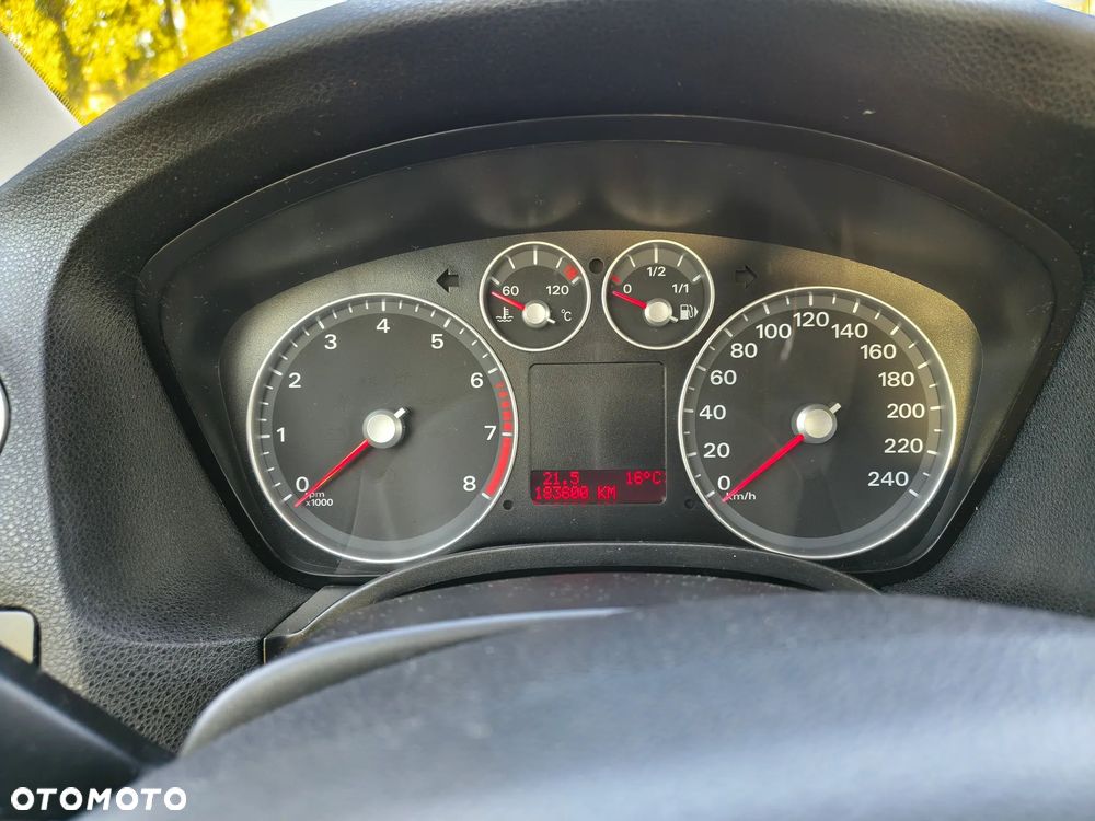 Ford Focus 1.6 Ambiente - 3